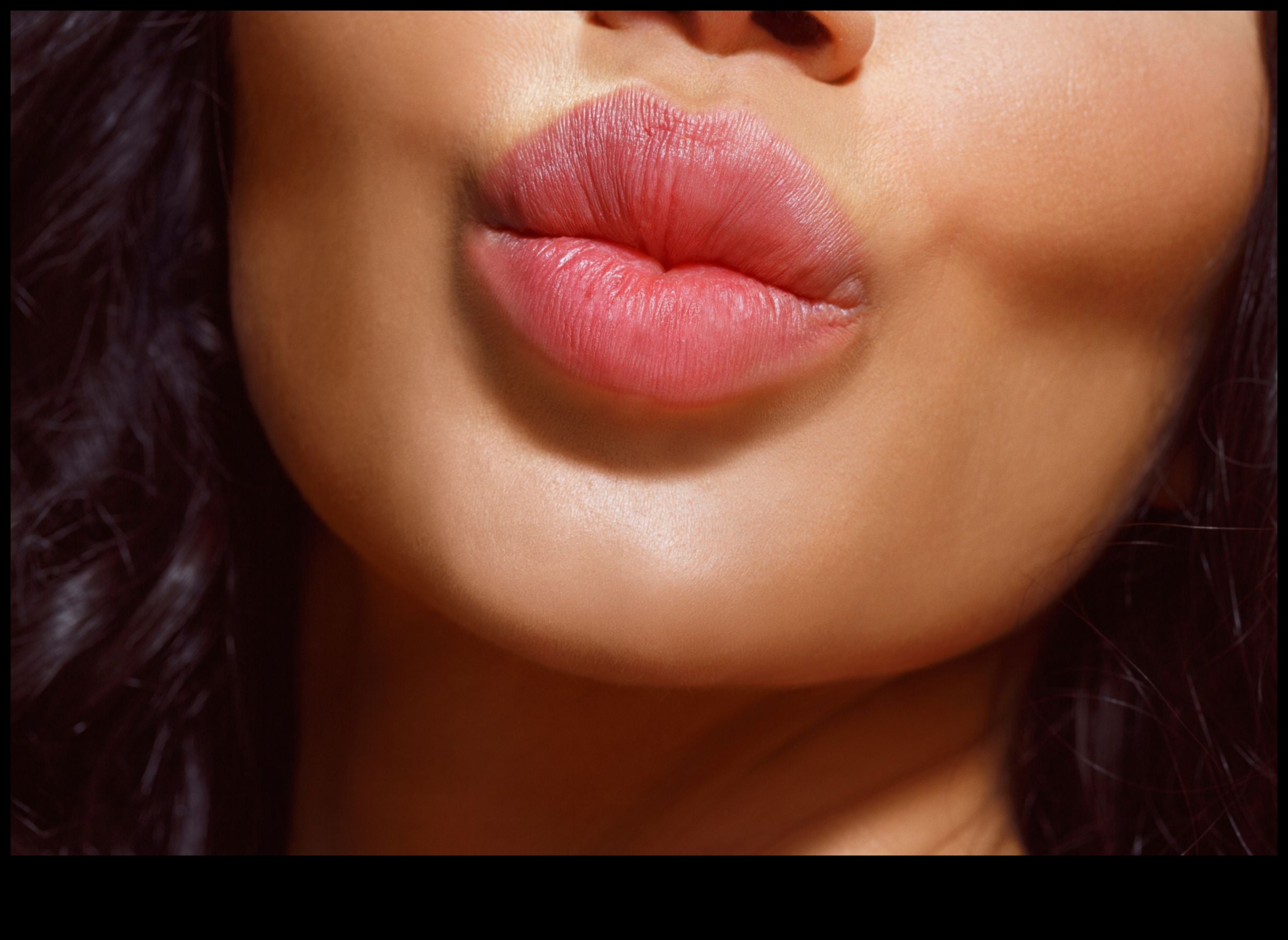 تقسيم الأنماط: كلاسيكي، جريء، أو رقيق - ما هو ملمع الشفاه المناسب لك؟