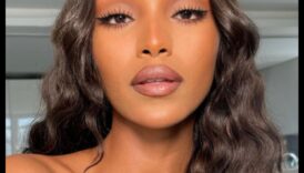 قوة المحايدين: الحصول على مظهر ناعم وطبيعي باستخدام أحمر الشفاه