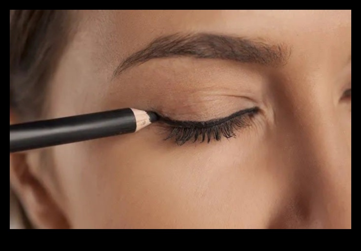 تعزيز العين دون عناء: رفع مستوى نظرك باستخدام تقنيات الماكياج الطبيعية