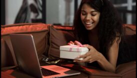 الأناقة التعبيرية: الهدايا التي تتحدث عن مجلدات بدون كلمات