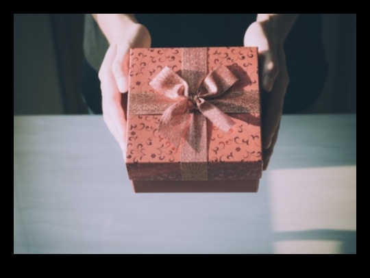 الاحتفالات الإبداعية: كشف مفاهيم الهدايا الخاصة