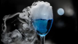 الإبداع الطهي مع المزيج الجزيئي: صياغة كوكتيلات فريدة من نوعها